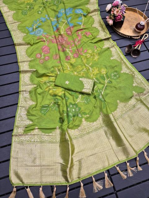 Akshara banarasi silk best saree wholesale market in surat